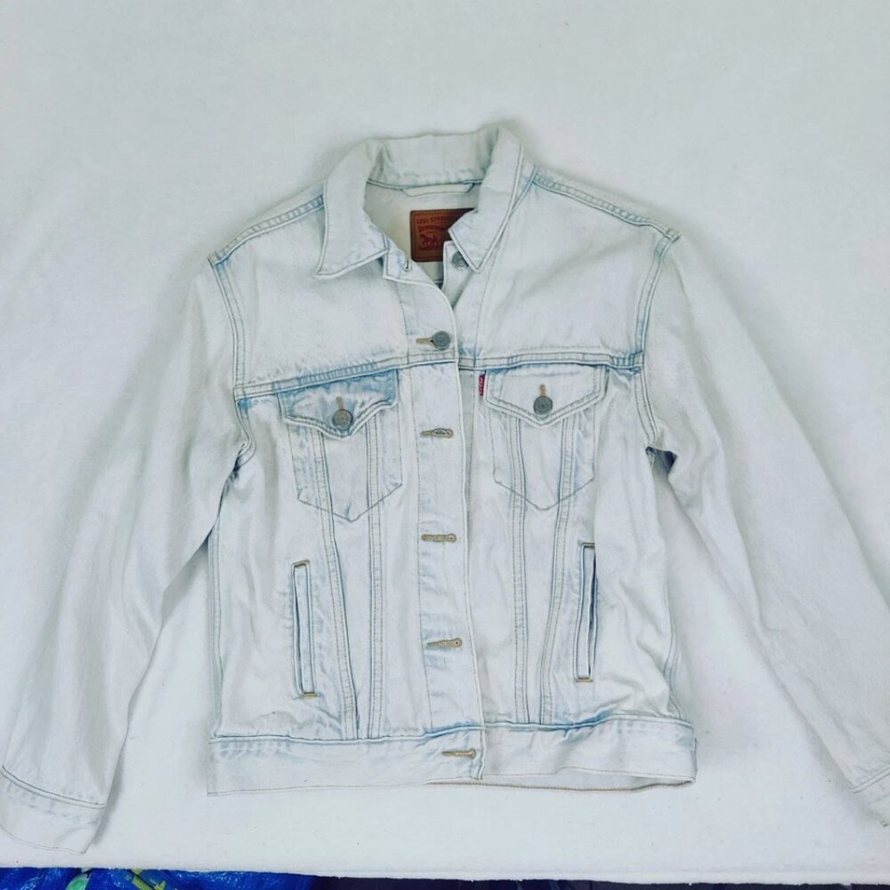 Classic Style bleached levis jean jacket Medium Read Below